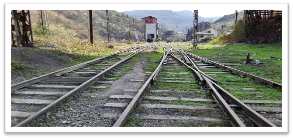 description of image 1